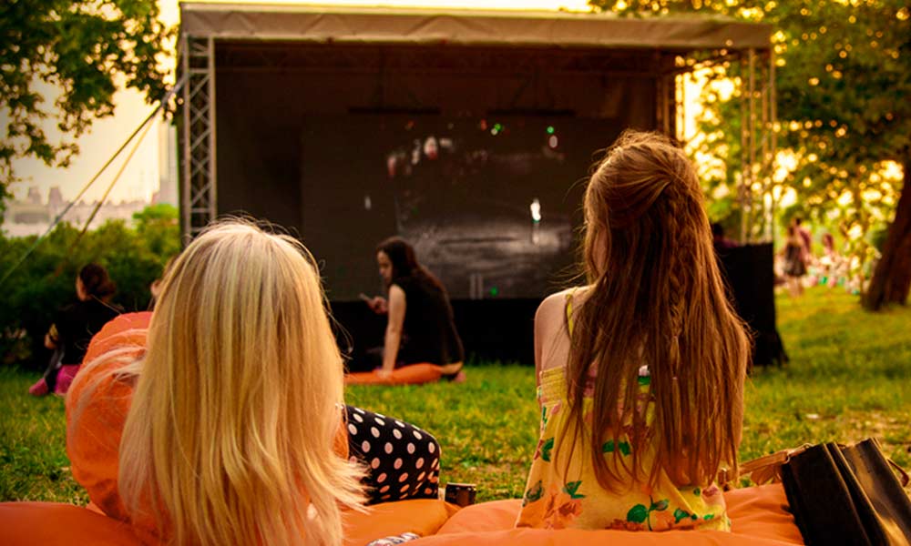 Orange Pop-up Cinema 